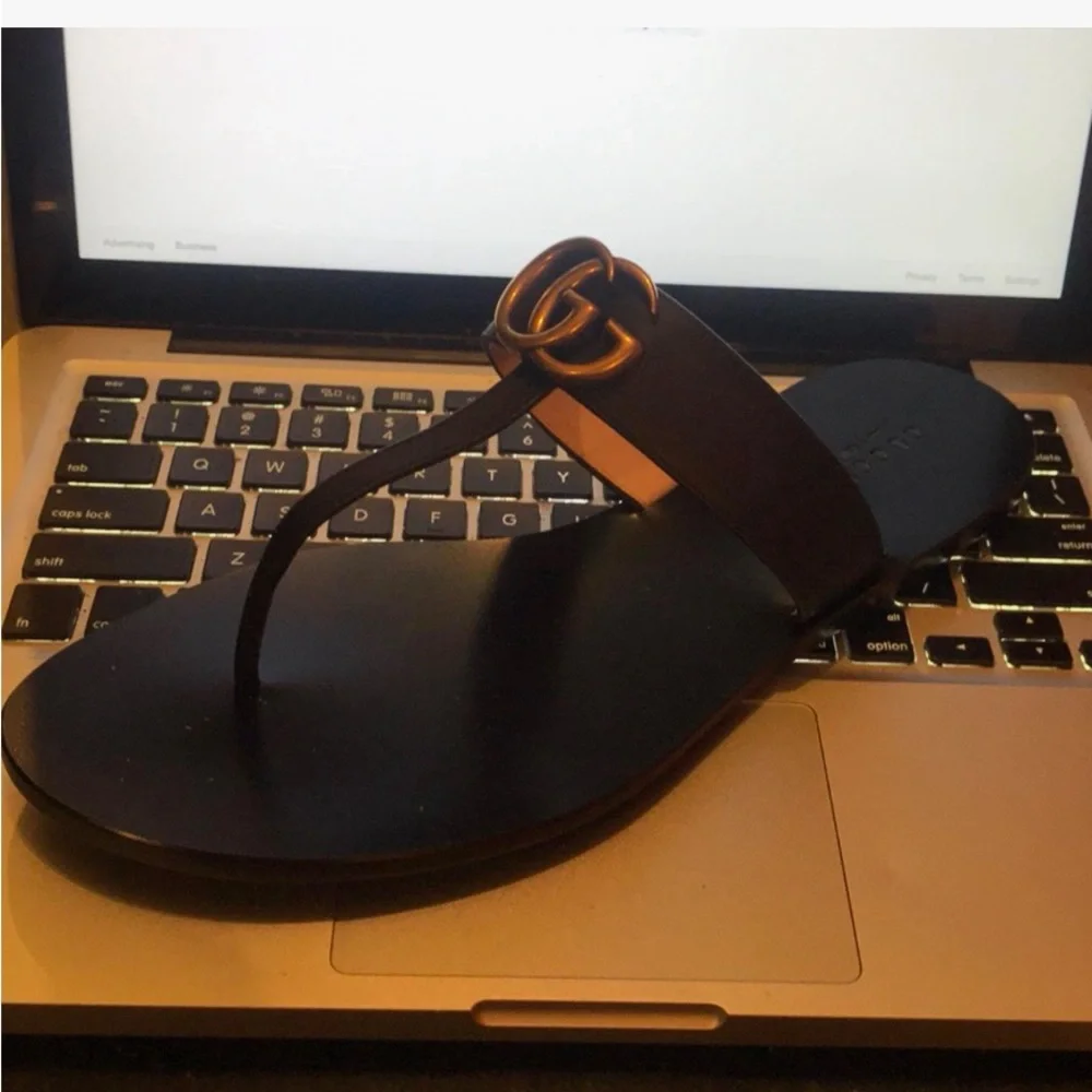 Gucci sandals - Picture 2 of 4